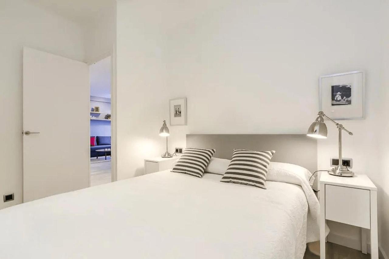 51Sam1021 - Modern Apartment Near Montjuic Barcelona Exteriér fotografie