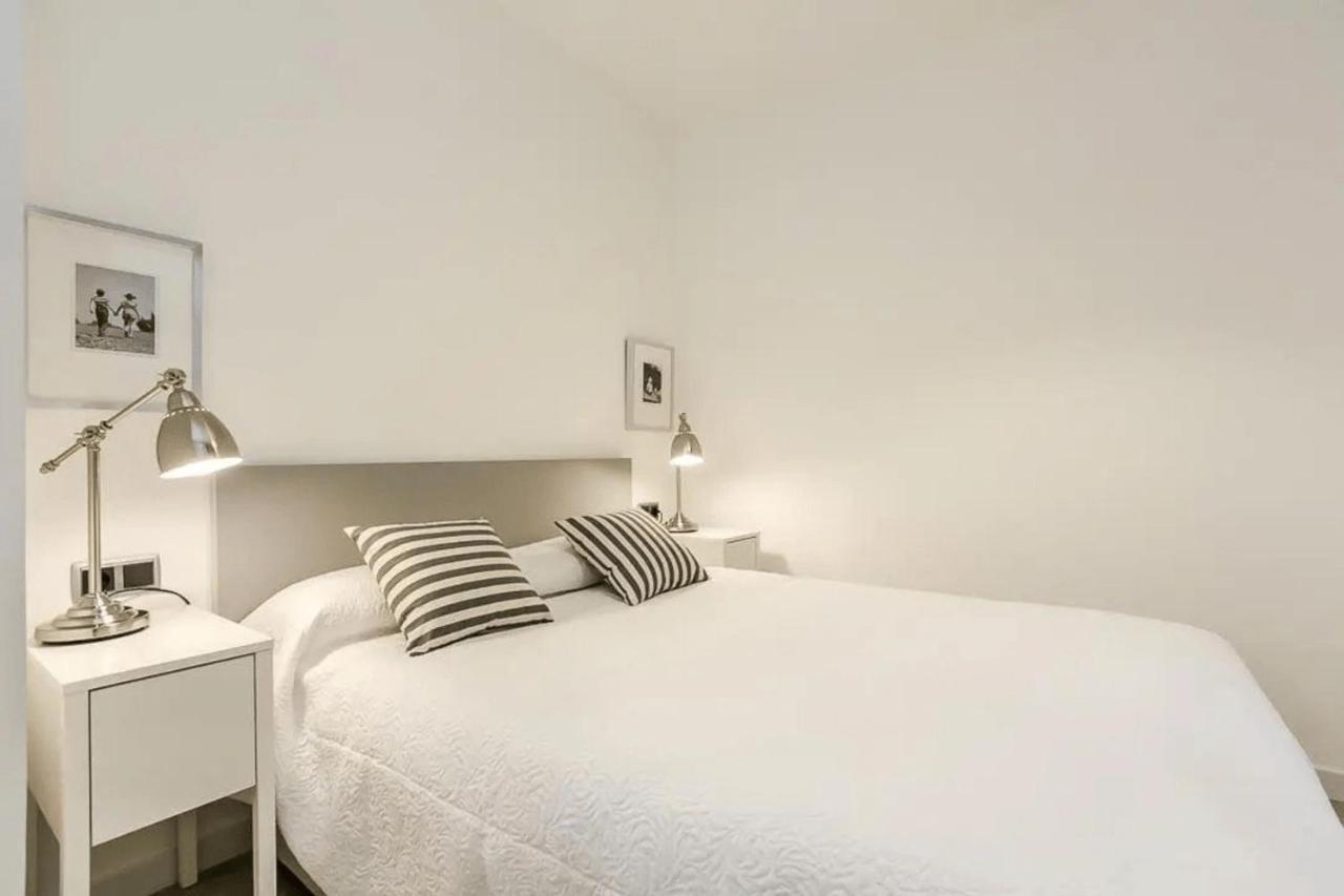 51Sam1021 - Modern Apartment Near Montjuic Barcelona Exteriér fotografie